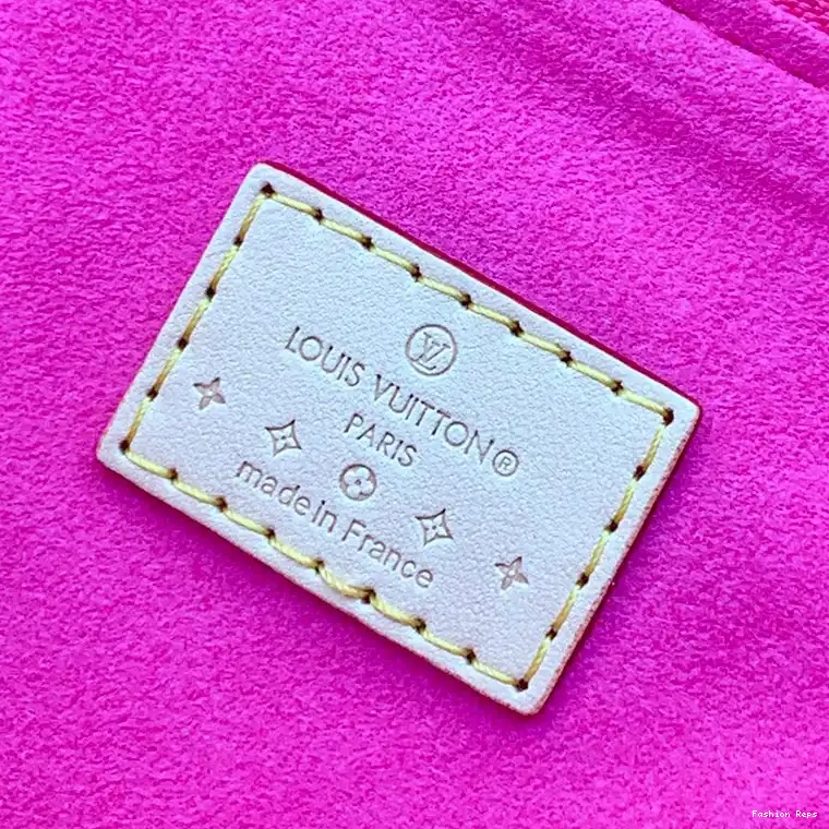 Fashion Reps LV 2410YA0038 Bags 0528
